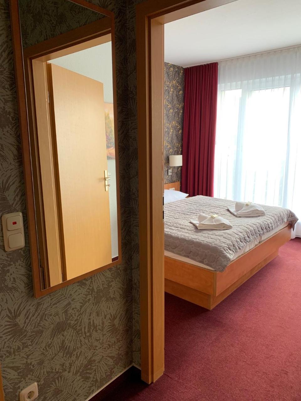 Hotel Ambassador-Ludwigsfelde Exterior foto